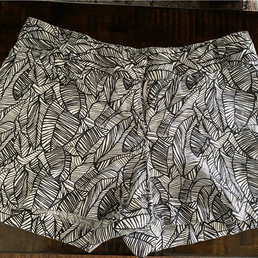 Loft size 4 linen shorts